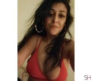 24 year old Romanian Escort in Leeds . Evelyn party girls new ., Independent
