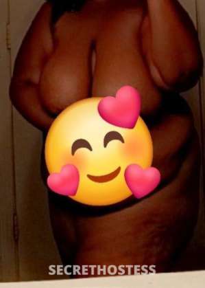 22 year old Escort in Bakersfield CA Come have fun.bbw alicei.si hablo espanol