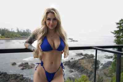 24 year old Escort in Nebraska Curvy 💋 Erotic ❤ Juicy