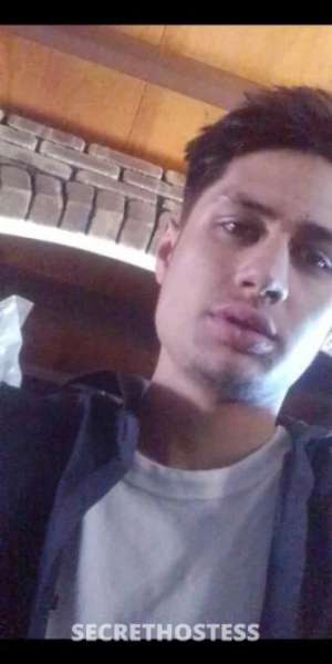 20 year old Escort in Golden Bay Mandurah Looking for private rental or room in Mandurah to golden bay