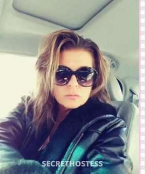 48 year old Escort in Chicago IL HOTTIEWITTHEBODY NEAR O HARE AIRPORT &amp; WOODFIELD 