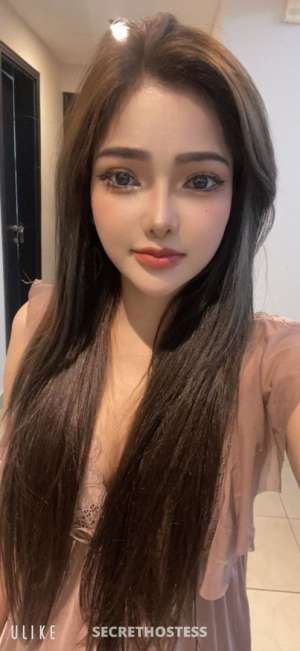 22 year old Asian Escort in Buraidah Lisa Girls VIP, escort