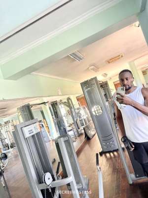 Junior, Male escort 32 year old Escort in Bordeaux