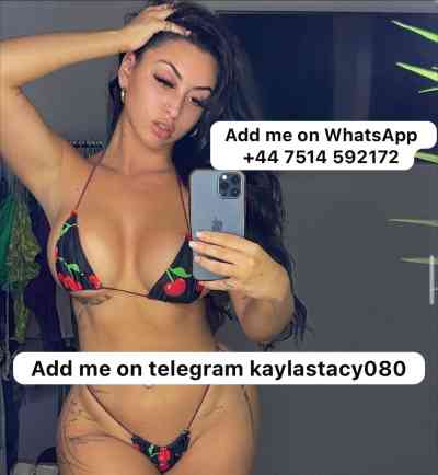 27 year old Escort in Wakefield Am available for hookup