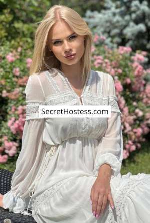 Filomina, Agency 22 year old Escort in Paris