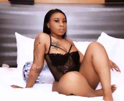 25Yrs Old Escort Size 10 140KG 4CM Tall Houston TX Image - 1