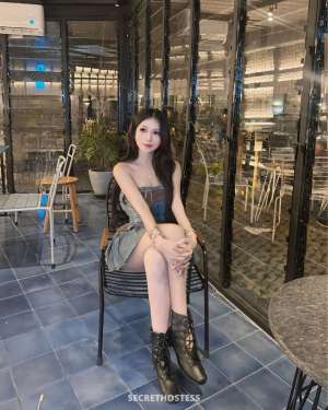 22 year old Asian Escort in Surabaya Kienzy, escort