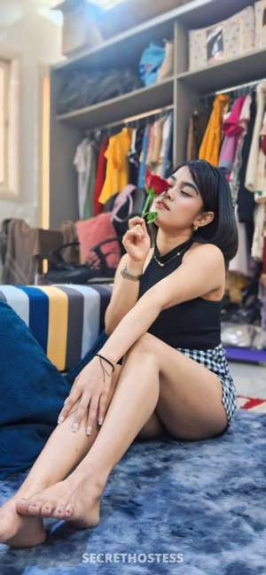 23 year old Asian Escort in Riyadh Asha, escort