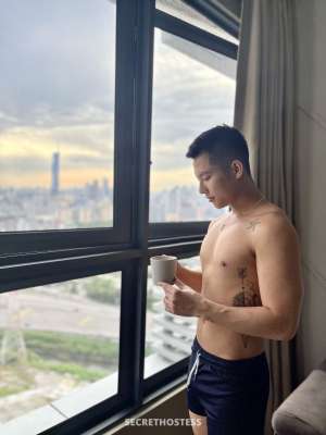 27 year old Asian Escort in Mandaluyong Vhinmasseur, Male escort