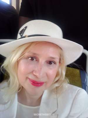 40 year old Caucasian Escort in Benidorm Outcall Hotel Tantric ,Erotic Massage, masseuse