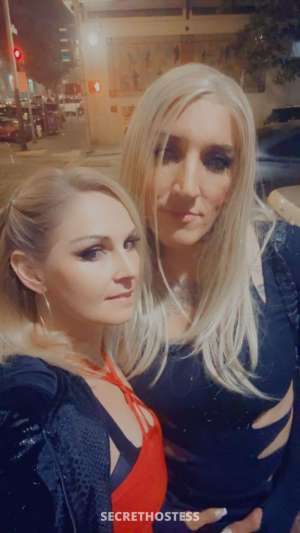 LizzyLuxxxwithBestieLexy 40Yrs Old Escort Mendocino CA Image - 5