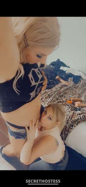 LizzyLuxxxwithBestieLexy 40Yrs Old Escort Mendocino CA Image - 6