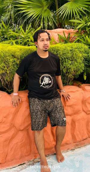 28 year old Asian Escort in Dhaka Afnan, masseur