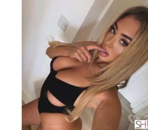 25 year old Latino Escort in Bath and North East Somerset Jessy hot girl only outcall, Independent