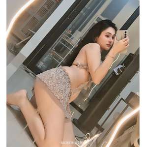 21 year old Asian Escort in Surabaya Delima, escort