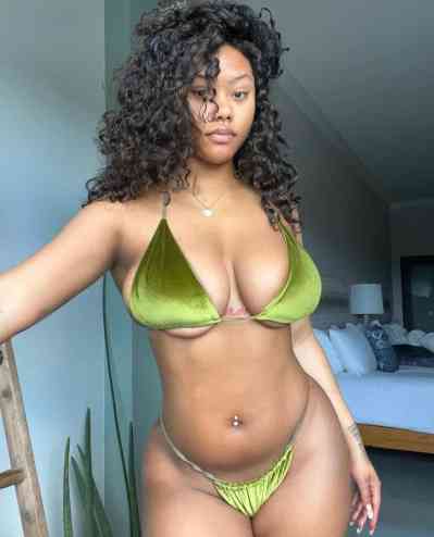 24 year old Ebony Escort in Cork I'm Lisa, the best escort you will ever meet