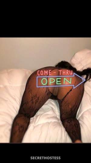 23 year old Escort in New Haven CT Natural booty's still matter