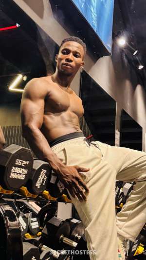 27 year old Escort in Ajman Maxwell90, Male escort