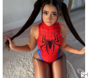 18 year old Latino Escort in Sheffield Clara 🥰 18 YEARS 👸🏻 🇧🇷💕 NEW IN TOWN, 