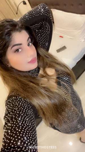 21 year old Indian Escort in Indore Luxurious and vvip models agency, escort