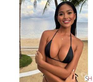 25 year old Asian Escort in Cheshire West and Chester .Best Sexy naughty Asian ., Agency