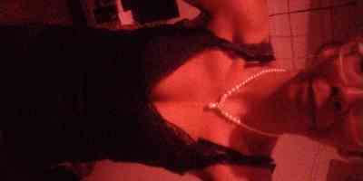 40Yrs Old Escort Size 6 110KG 5CM Tall Winnipeg Image - 3