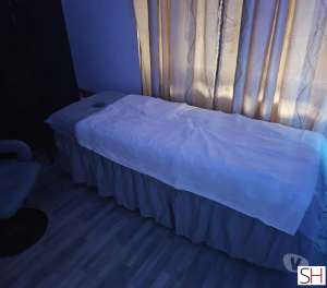 25 year old Escort in Leicester Ami massage best body, b2b massage. Tantric massage, 