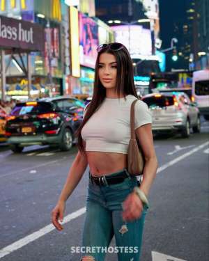 26 year old Escort in Calgary S*x services