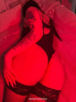 Lisa 20Yrs Old Escort 165CM Tall Bangkok Image - 1