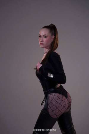 Lisa 20Yrs Old Escort 165CM Tall Bangkok Image - 5