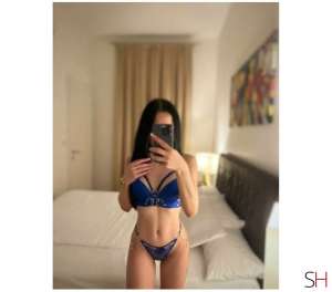 24 year old Escort in Salford Hot girl .xx call me x xx incall and outcall, Independent