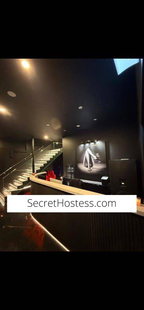 Escort Image - 9