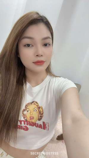 24 year old Asian Escort in Hanoi Cà Rốt, escort