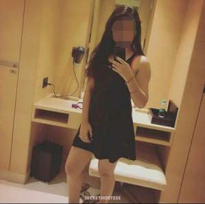 22 year old Indian Escort in Hyderabad Priti cam show and real meet, escort