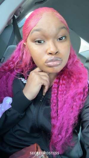 21 year old Asian Escort in Charlotte NC cardate qv $140 outcall qv $180!..4,9 tall blasian baddie