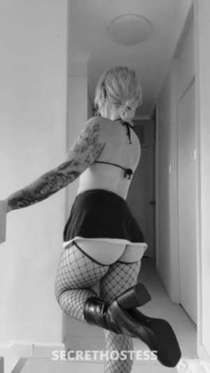 20 year old Escort in Tuggerah Gosford Missie petite blonde hair blue eyed dreamgirl 20years old!, 