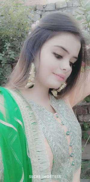 21 year old Indian Escort in Ras al-Khaimah Sapna Indian Girl, escort