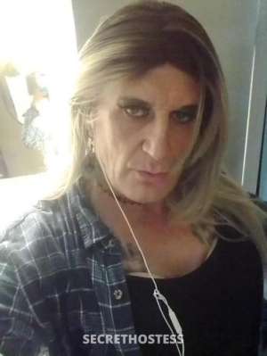 49 year old Escort in Alice Springs Virgin but wants to enjoy it and ride it, Kaperra