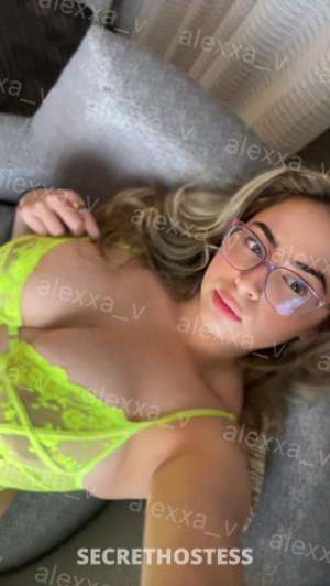 23 year old Hispanic Escort in Buffalo NY 36DDD Curvy Latina