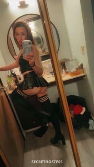 28 year old Escort in Bloomington IL $100 Quick Tease