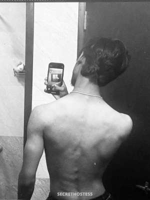 Young man, Male escort 19 year old Escort in Visakhapatnam