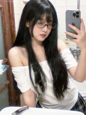 22Yrs Old Escort 160CM Tall Ho Chi Minh City Image - 5