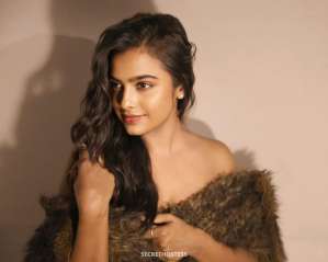 22 year old Indian Escort in Pune Pune Escort Service, escort