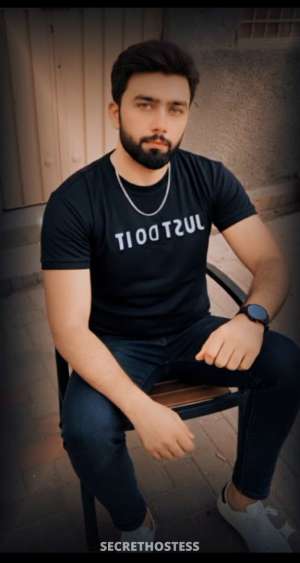 29 year old Asian Escort in Multān Hadi, Male escort