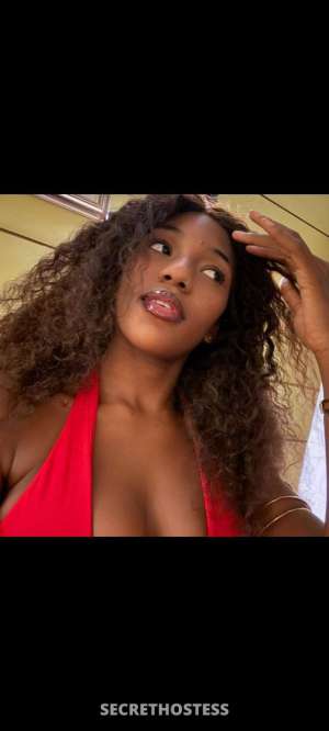 22 year old French Escort in Muscat Maryanne, escort