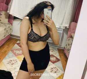 22 year old Egyptian Escort in Cairo Mira, escort