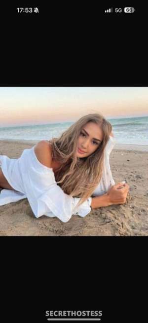 22 year old Asian Escort in Jaipur Erika, adult performer