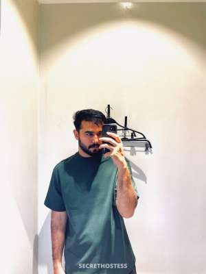 22 year old Asian Escort in Multān Moueed, Male escort