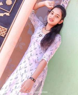 22 year old Indian Escort in Kolkata Pinki Escort Service for Sex Indipendent, escort