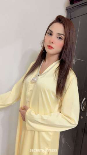 23 year old Indian Escort in Dubai Kavya Gupta, escort